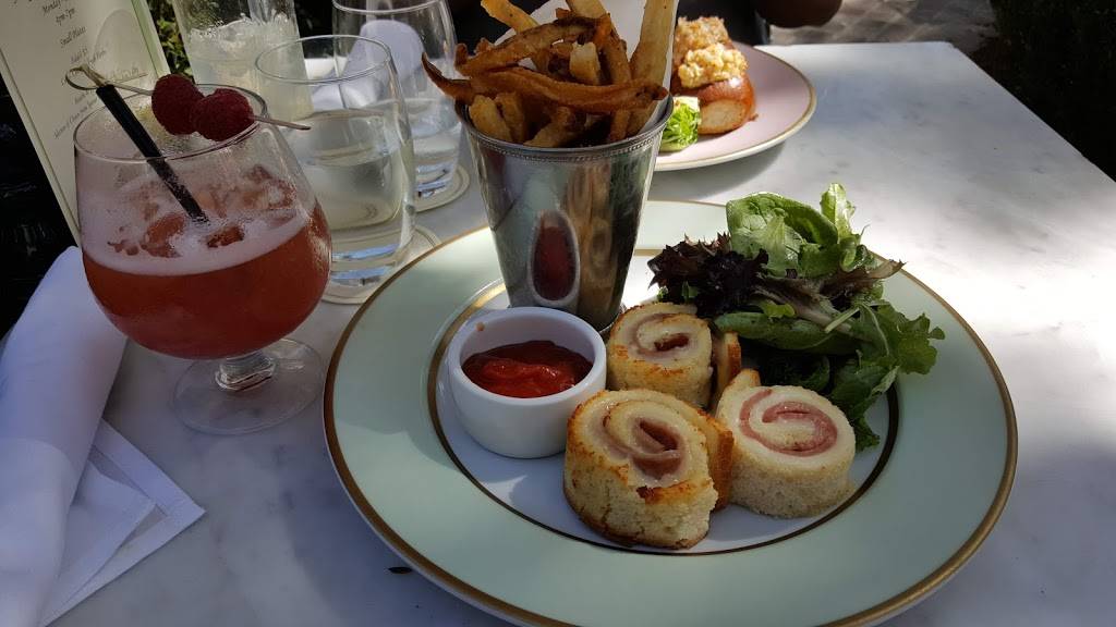 Ladurée | bakery | 311 N Beverly Dr, Beverly Hills, CA 90210, USA | 3106231100 OR +1 310-623-1100