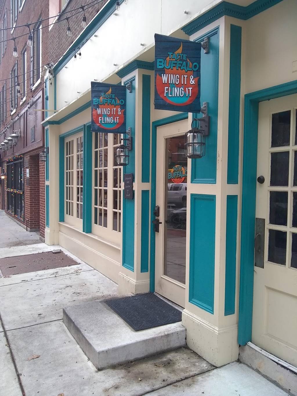 Taste Buffalo | restaurant | 31 N 2nd St, Harrisburg, PA 17101, USA | 7176813000 OR +1 717-681-3000