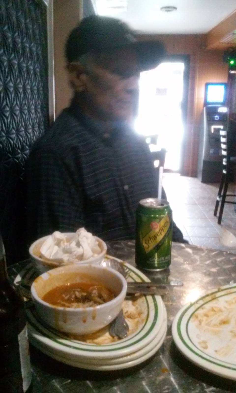 La Rola | restaurant | 400 E 198th St, Bronx, NY 10458, USA | 9176881448 OR +1 917-688-1448