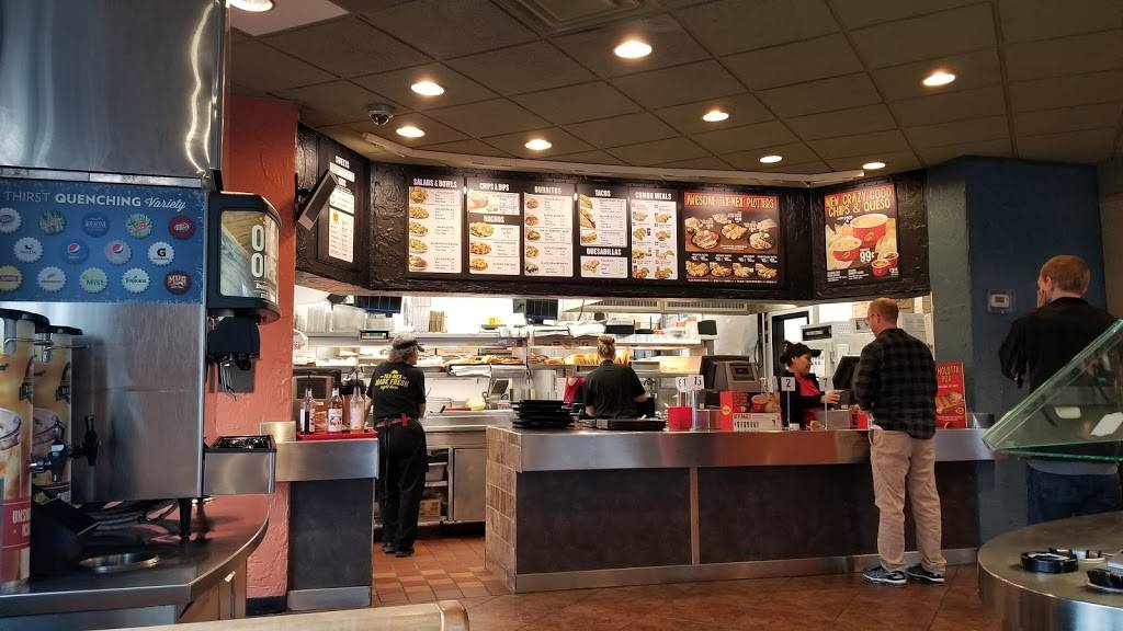 Taco Bueno | restaurant | 11925 East 86th St N, Owasso, OK 74055, USA | 9182726657 OR +1 918-272-6657