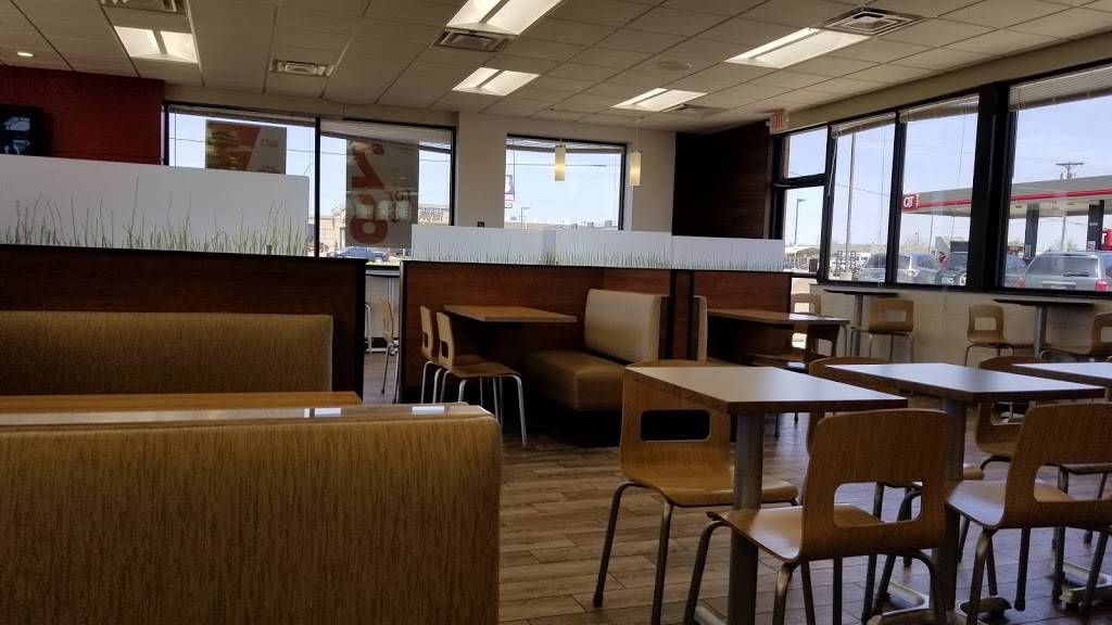 Wendys | restaurant | 7591 N Owasso Expy, Owasso, OK 74055, USA | 9183761994 OR +1 918-376-1994