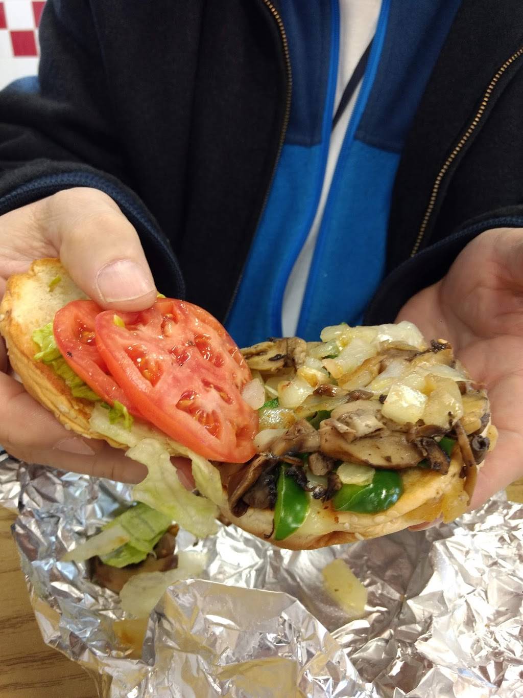 Five Guys | meal takeaway | 1408 Peninsula Dr, Erie, PA 16505, USA | 8148381111 OR +1 814-838-1111