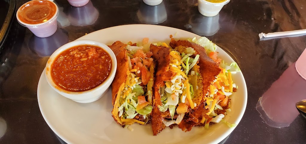 La Fiesta Restaurant | restaurant | 1814 7th St, Las Vegas, NM 87701, USA | 5054549828 OR +1 505-454-9828