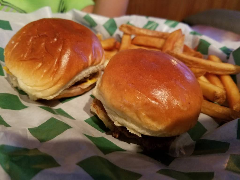 Beef O Bradys | restaurant | 8655 Stirling Rd, Cooper City, FL 33328, USA | 9546894747 OR +1 954-689-4747