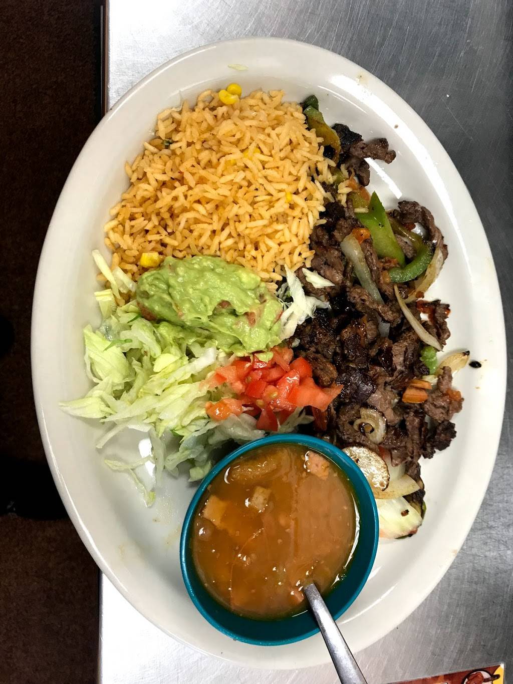 El REPARO DE JALISCO | restaurant | 922 S WW White Rd, San Antonio, TX 78220, USA | 2102514724 OR +1 210-251-4724