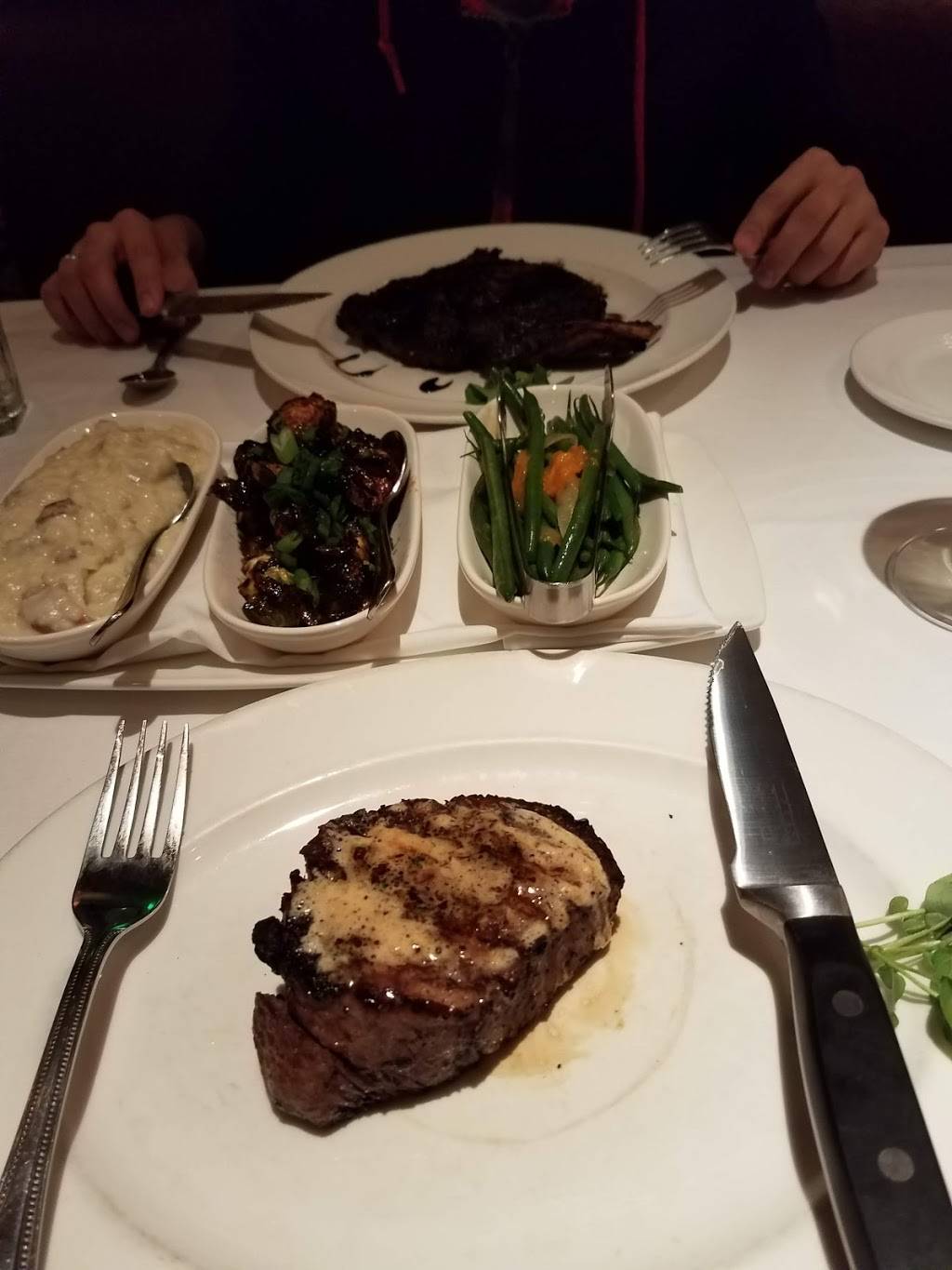 The Capital Grille | restaurant | 310 W Wisconsin Ave, Milwaukee, WI 53203, USA | 4142230600 OR +1 414-223-0600