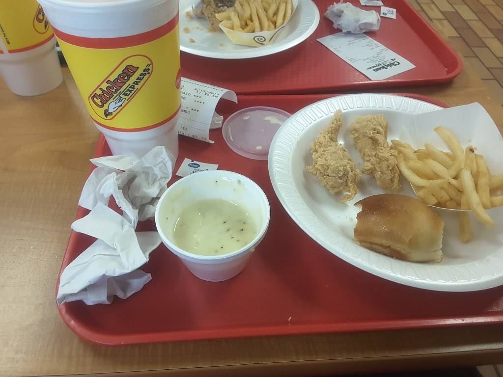 Chicken Express | restaurant | 1212 S Blue Mound Rd, Saginaw, TX 76131, USA | 8172349292 OR +1 817-234-9292
