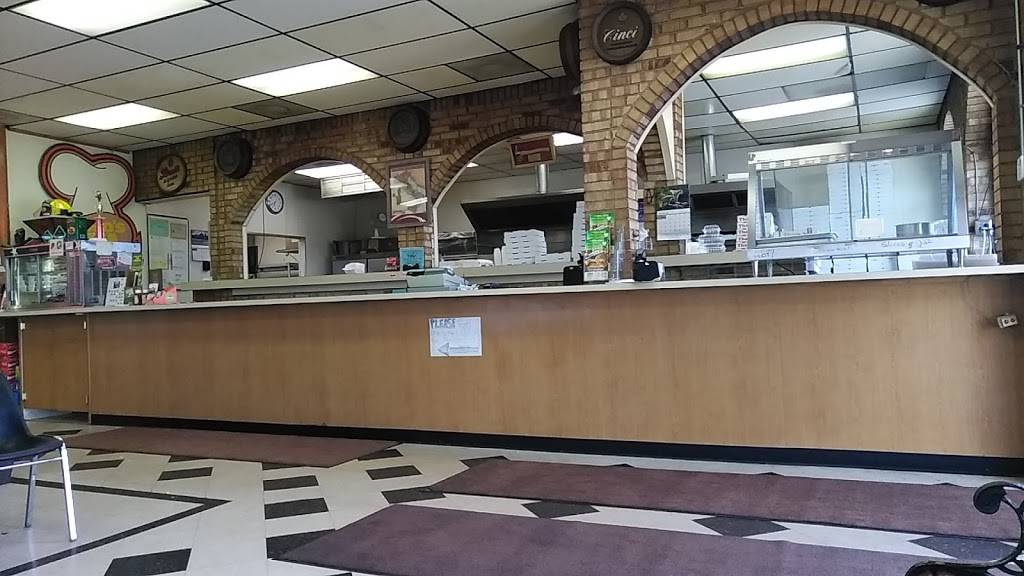 Primos Pizzeria | restaurant | 33521 W Seven Mile Rd, Livonia, MI 48152, USA | 2484764260 OR +1 248-476-4260