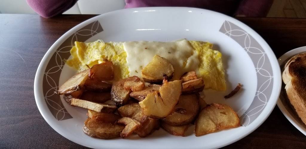 Cummins Restaurant | restaurant | 400 Riverside Dr, East Peoria, IL 61611, USA | 3099664645 OR +1 309-966-4645