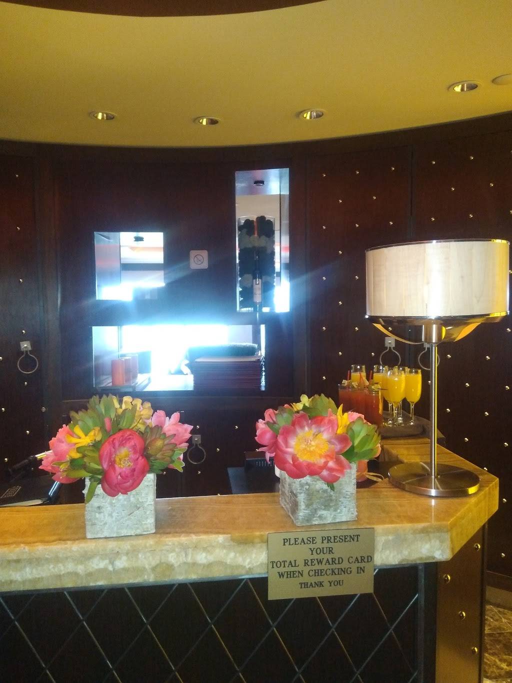 19 Kitchen Bar | restaurant | 18 US-50, Stateline, NV 89449, USA | 7755882411 OR +1 775-588-2411