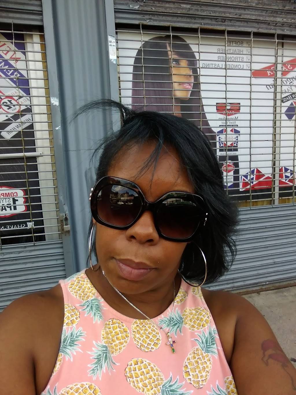 Jezif Fried Chicken | restaurant | 1121 Clinton Ave # A, Irvington, NJ 07111, USA | 9733733722 OR +1 973-373-3722