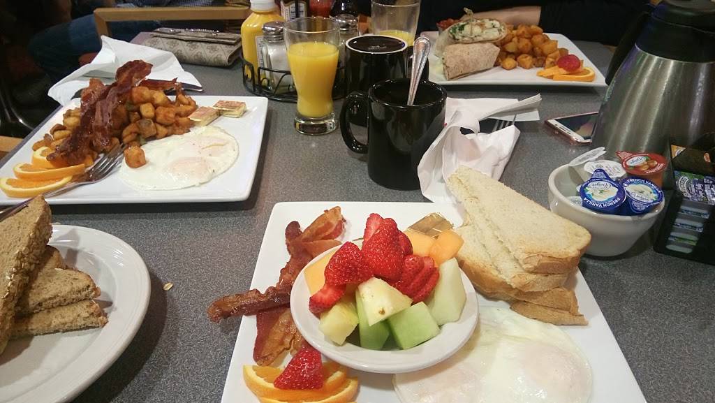 Diamonds Sports Bar & Grill | restaurant | 77 Hegenberger Rd, Oakland, CA 94621, USA | 5106387777 OR +1 510-638-7777