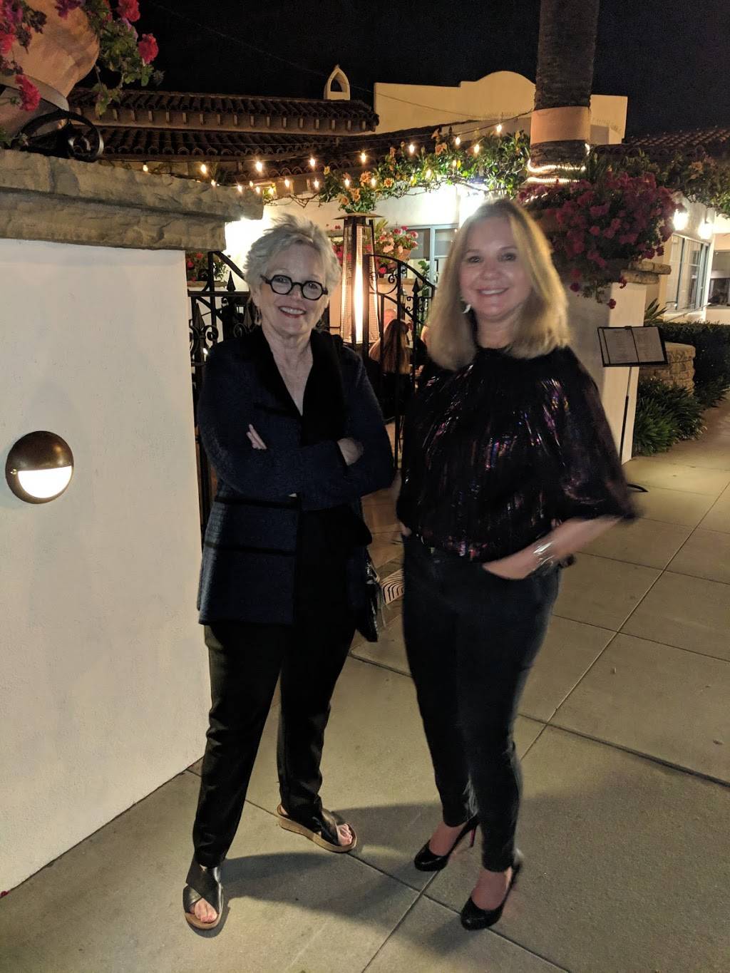 Due Lune Cucina | restaurant | 1 State St, Santa Barbara, CA 93101, USA | 8057703112 OR +1 805-770-3112