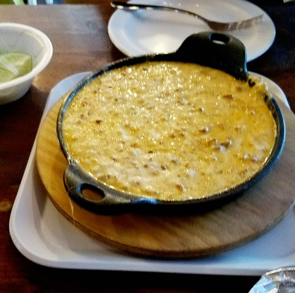 Little Shack | restaurant | 2701 N Mesa St #200, El Paso, TX 79902, USA | 9156036007 OR +1 915-603-6007