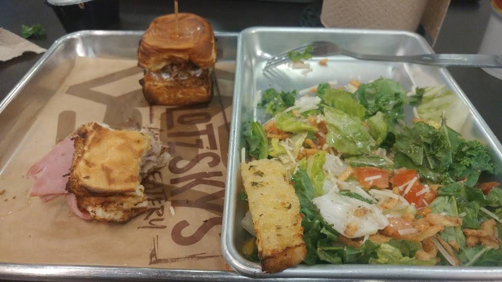 Schlotzskys | bakery | 3216 SE Loop 820, Fort Worth, TX 76140, USA | 8175517733 OR +1 817-551-7733