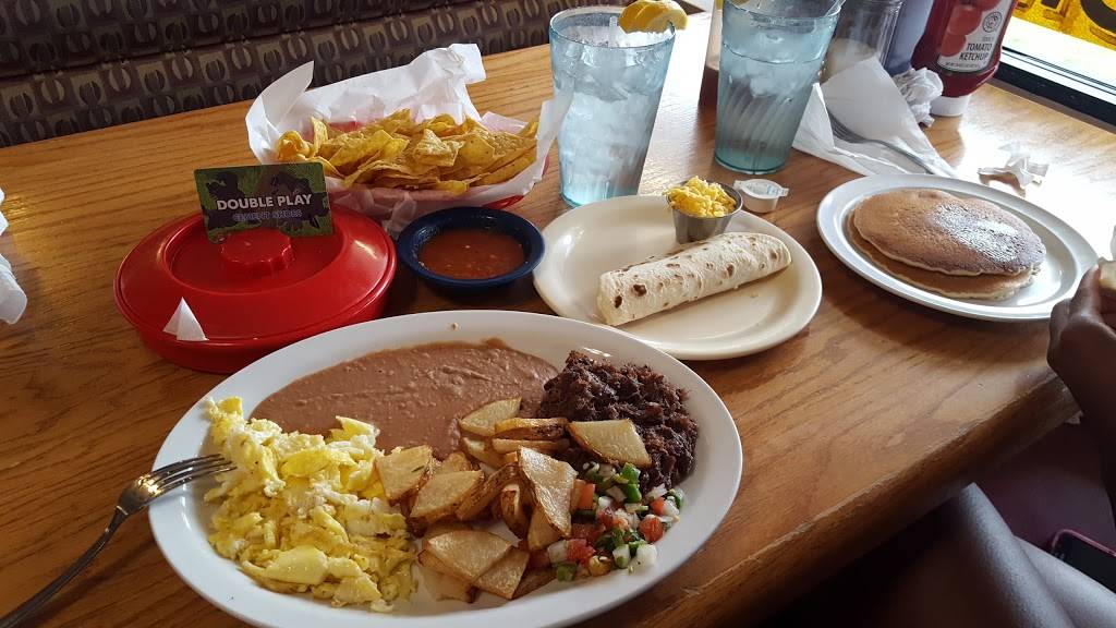 The Palm Cafe 2 | restaurant | 504 Broadway St, San Marcos, TX 78666, USA | 5128782044 OR +1 512-878-2044