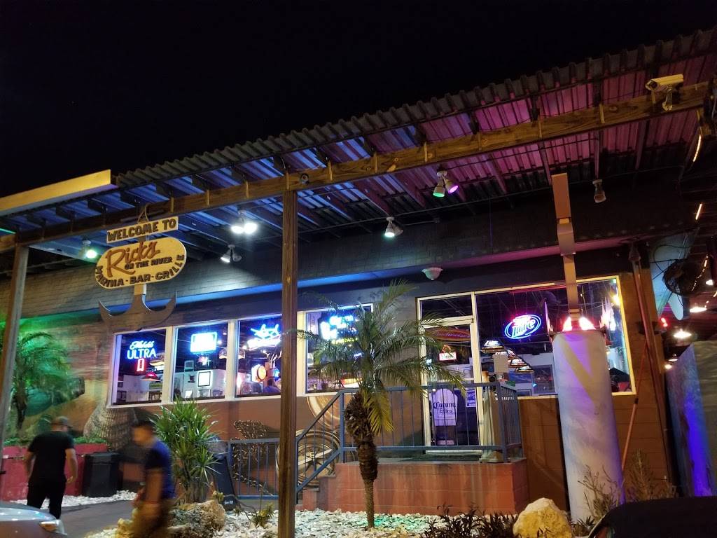 Ricks on the River | restaurant | 2305 N Willow Ave, Tampa, FL 33607, USA | 8132510369 OR +1 813-251-0369