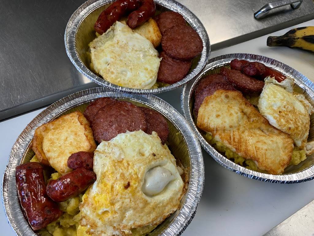 Jacquelines Cafe | restaurant | 846 Boyden St, Waterbury, CT 06704, USA | 2037543650 OR +1 203-754-3650