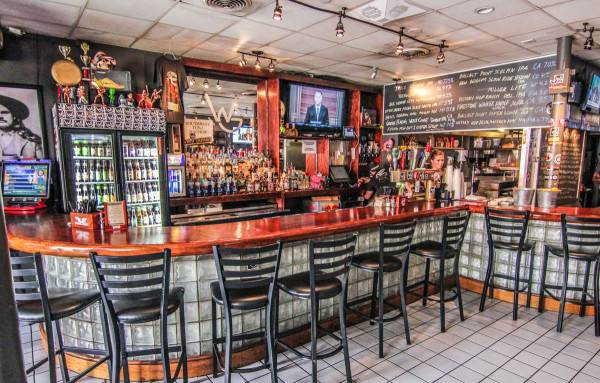 Wiley Gunters | restaurant | 823 E Fort Ave, Baltimore, MD 21230, USA | 4106373699 OR +1 410-637-3699