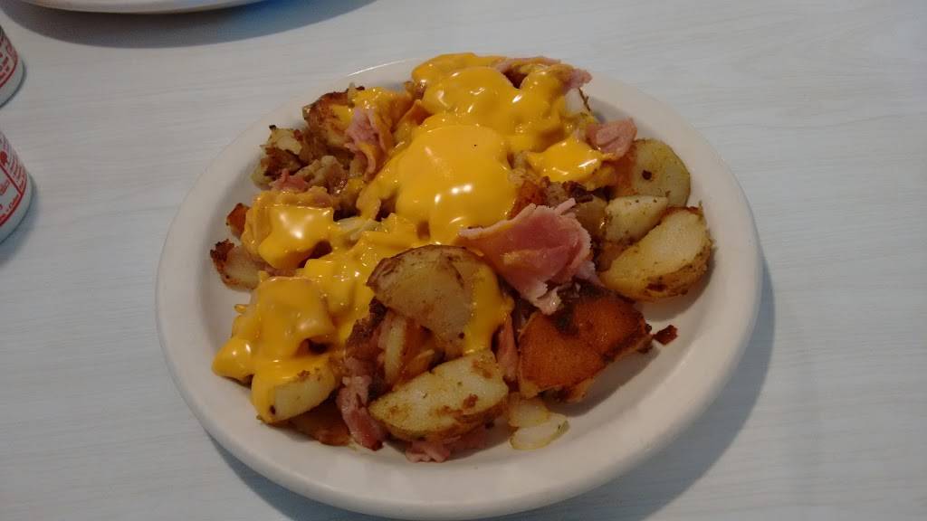 M & M Grill | restaurant | 218 E State St, Colon, MI 49040, USA | 2694322905 OR +1 269-432-2905