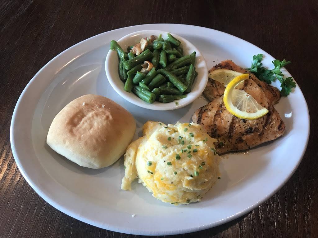 Broken Chimney Restaurant and Bar | restaurant | 618 Tenney St, Kewanee, IL 61443, USA | 3098531111 OR +1 309-853-1111