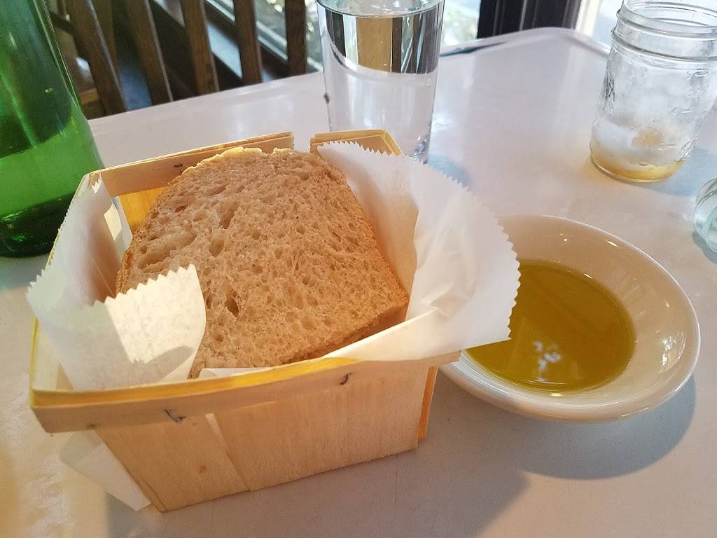 A Tavola Trattoria | restaurant | 46 Main St, New Paltz, NY 12561, USA | 8452551426 OR +1 845-255-1426