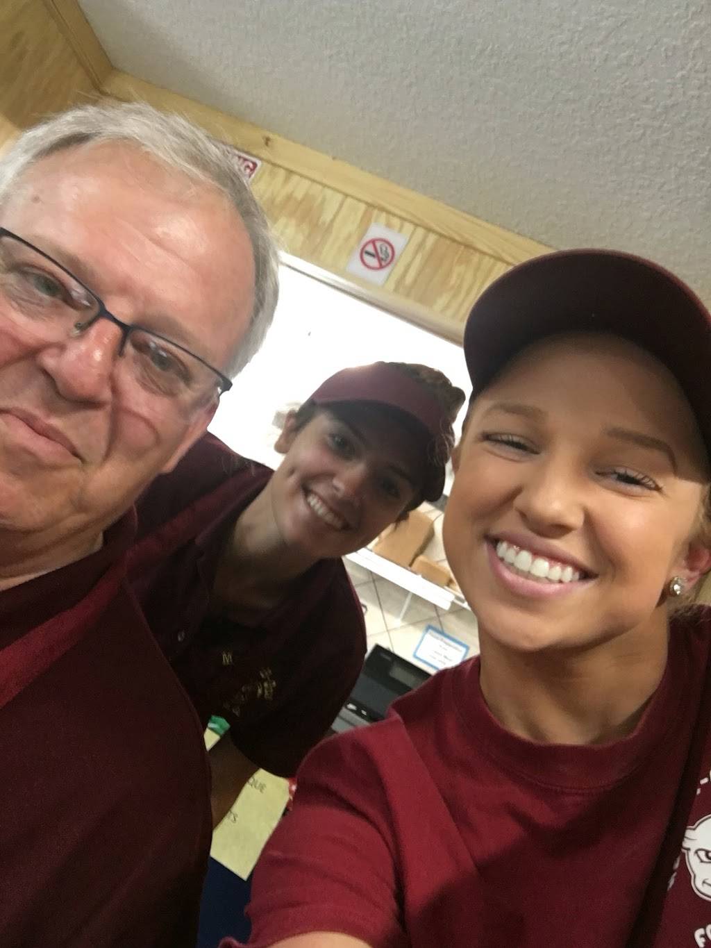 MR BAR-B-QUE | restaurant | 85 Doc Huling Lane, Folkston, GA 31537, USA | 9123902701 OR +1 912-390-2701