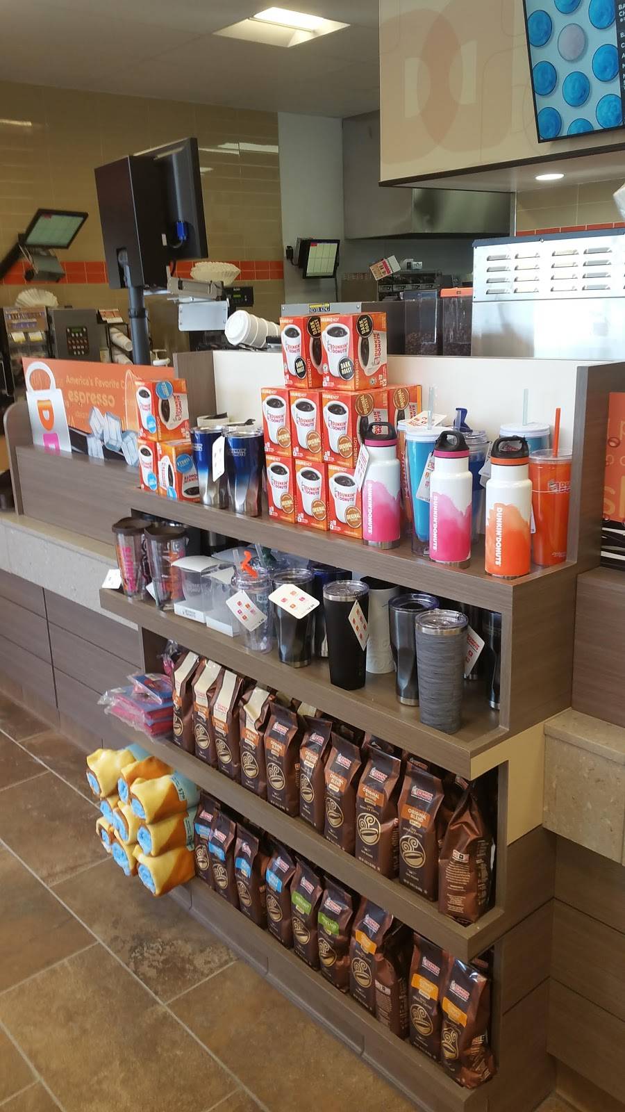 Dunkin Donuts | restaurant | 1966 Veterans Memorial Hwy, Islandia, NY 11749, USA | 6312034333 OR +1 631-203-4333