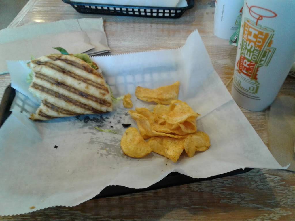 Tropical Smoothie Cafe | restaurant | 4925 E 21st St, Tulsa, OK 74114, USA | 9189493554 OR +1 918-949-3554