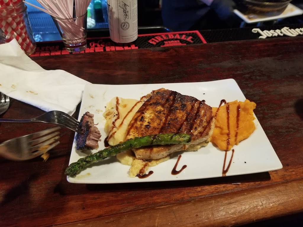 Skaliwag’s Burger Company | restaurant | 604 4th St, Algoma, WI 54201, USA | 9204878700 OR +1 920-487-8700