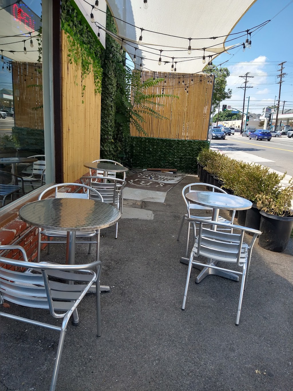 Frankies Italian Kitchen Noho | restaurant | 10544 Magnolia Blvd Unit 2, Los Angeles, CA 91601, USA | 8187661520 OR +1 818-766-1520