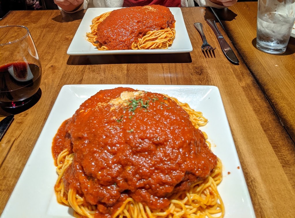 La Famiglia Giorgios Restaurant | restaurant | 112 Salem St, Boston, MA 02113, USA | 6173676711 OR +1 617-367-6711