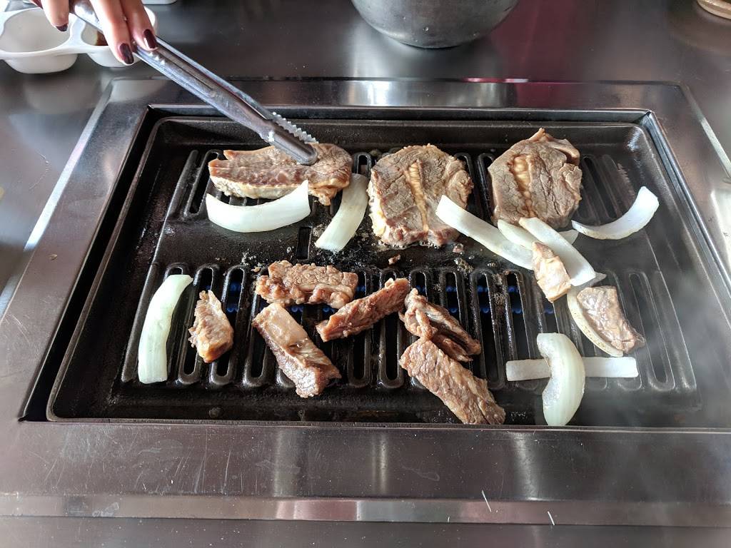 Red Castle Korean BBQ | restaurant | 8303 W Garden Grove Blvd, Garden Grove, CA 92844, USA | 7146369292 OR +1 714-636-9292