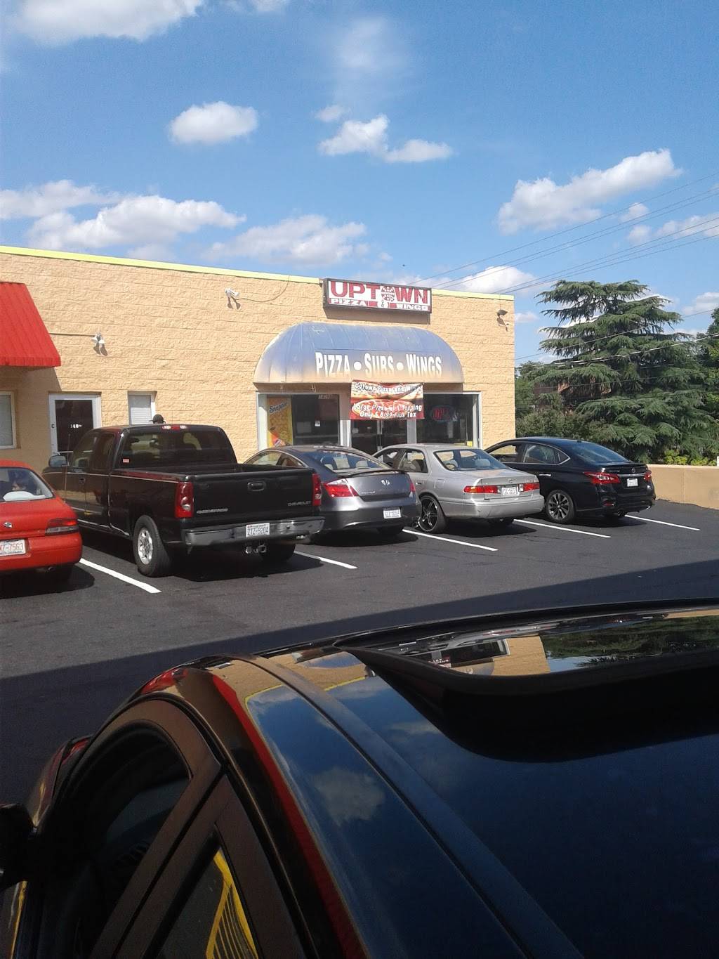 Uptown Wings & Grill | restaurant | 1409 S Elm-Eugene St, Greensboro, NC 27406, USA | 3362741231 OR +1 336-274-1231