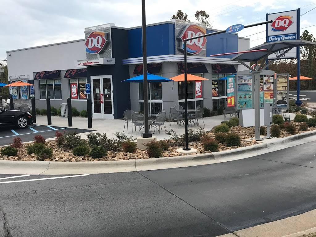 Dairy Queen | restaurant | 2909 Riverside Dr, Danville, VA 24540, USA | 4347912156 OR +1 434-791-2156