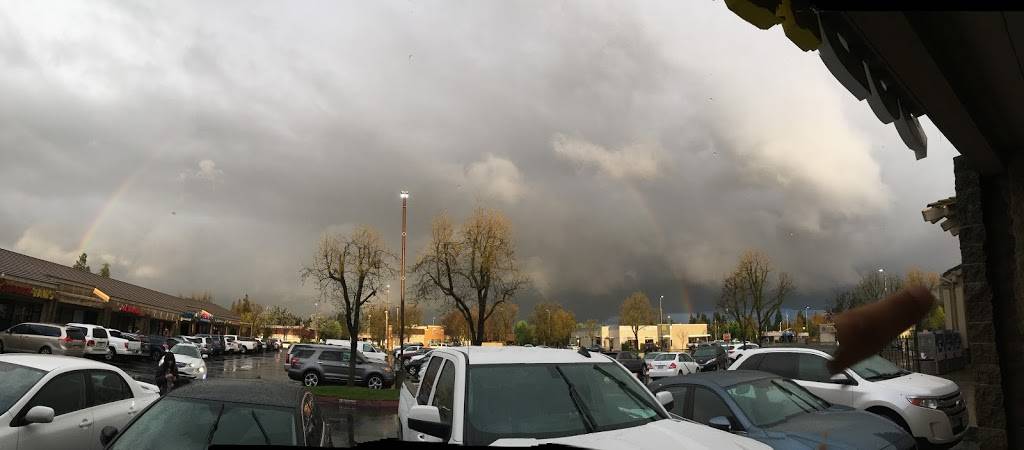 Subway | restaurant | 7081 N Marks Ave, Fresno, CA 93711, USA | 5594395108 OR +1 559-439-5108