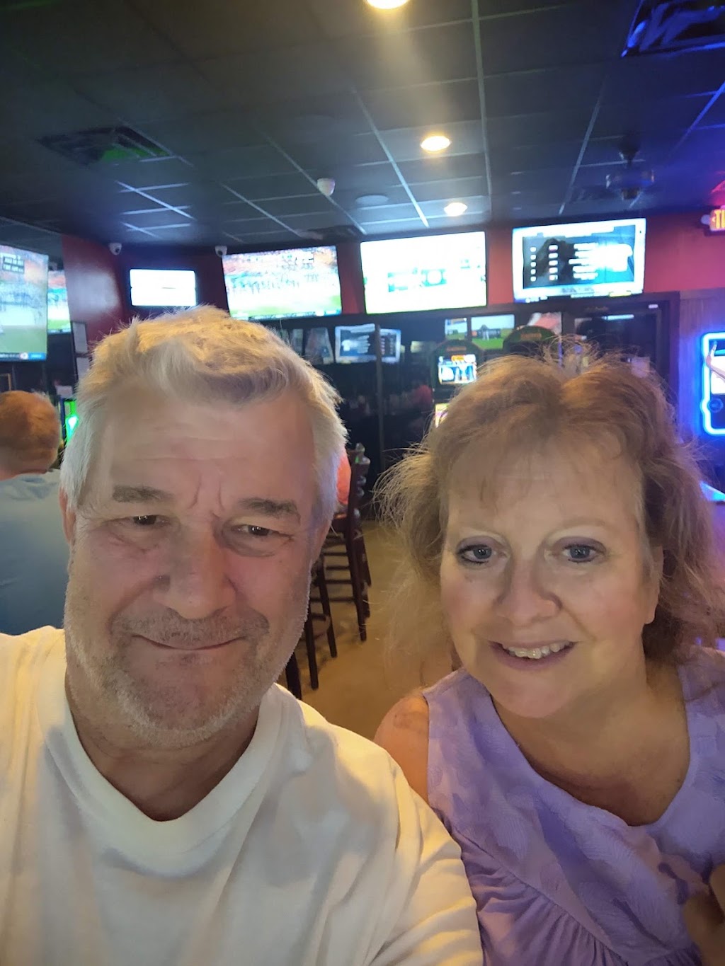 Blondies Pub & Pizza | restaurant | 5010 Grover St, Omaha, NE 68106, USA | 5319992606 OR +1 531-999-2606