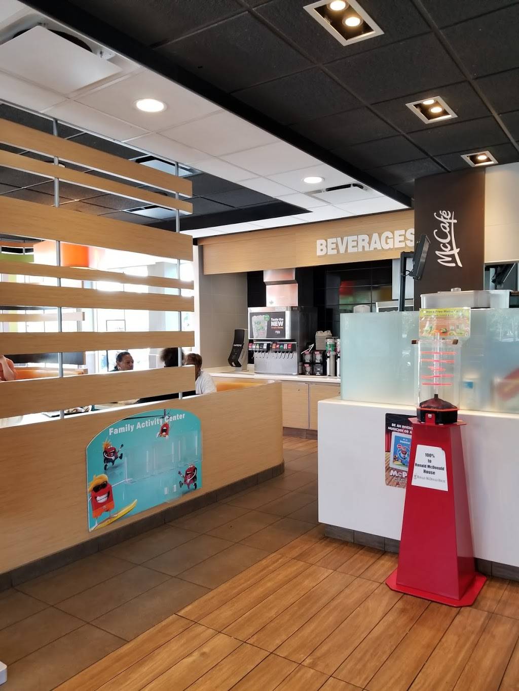 McDonalds | cafe | 4595 34th St S, St. Petersburg, FL 33711, USA | 7278662370 OR +1 727-866-2370