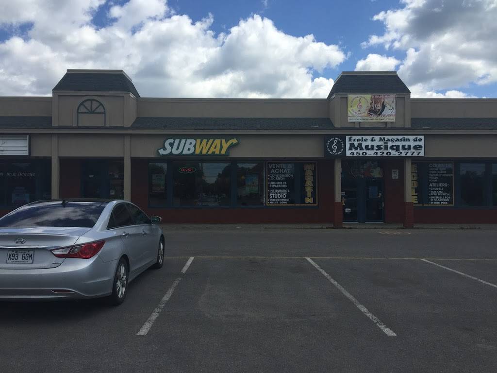 Subway | restaurant | 1356 Boulevard Curé-Labelle Local 252, Blainville, QC J7C 2P2, Canada | 4508185050 OR +1 450-818-5050