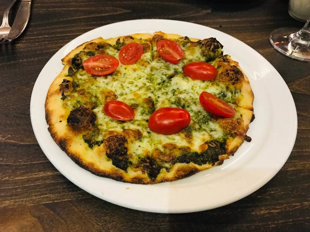 Pizza Rock | restaurant | 1020 K St, Sacramento, CA 95814, USA | 9167375777 OR +1 916-737-5777