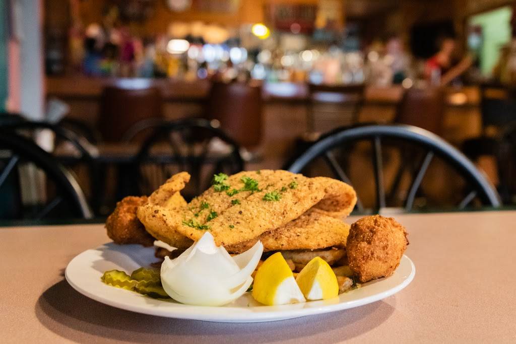 Fractured Flamingo | restaurant | 1133 Co Rd 294, Lanett, AL 36863, USA | 3342192332 OR +1 334-219-2332