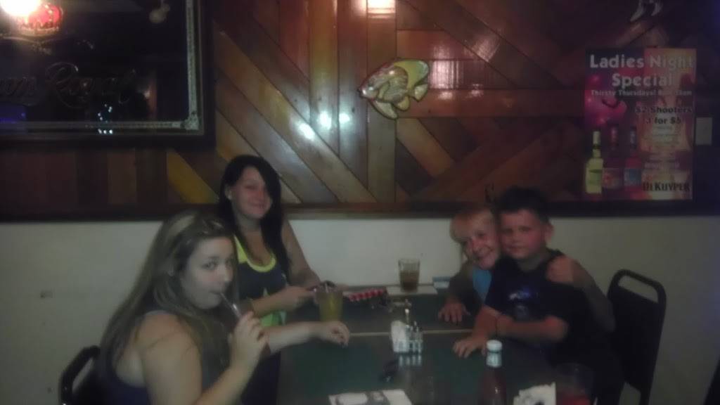 Beachcomber Restaurant-Lounge | restaurant | 873 Bladen St, Charlestown, MD 21914, USA | 4102870580 OR +1 410-287-0580