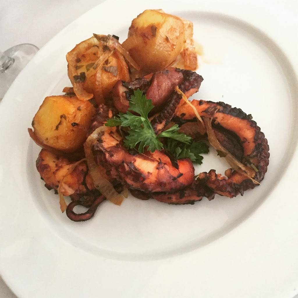 Bom Apetite | restaurant | 703 Belleville Ave, New Bedford, MA 02745, USA | 5089983135 OR +1 508-998-3135