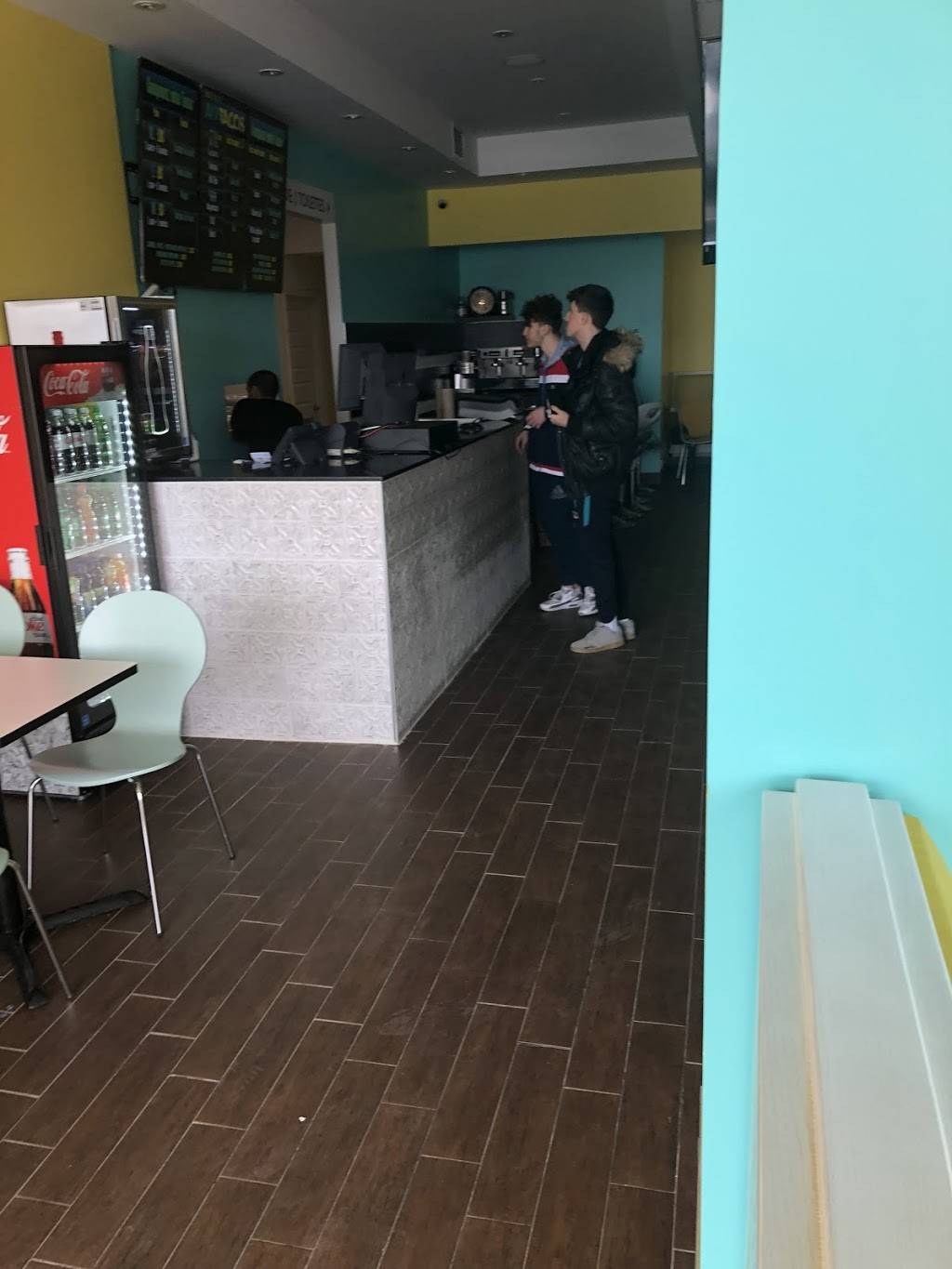 Au Tacos Plaza Viau. | restaurant | 8461 Boulevard Viau, Saint-Léonard, QC H1R 2T6, Canada | 5143191009 OR +1 514-319-1009