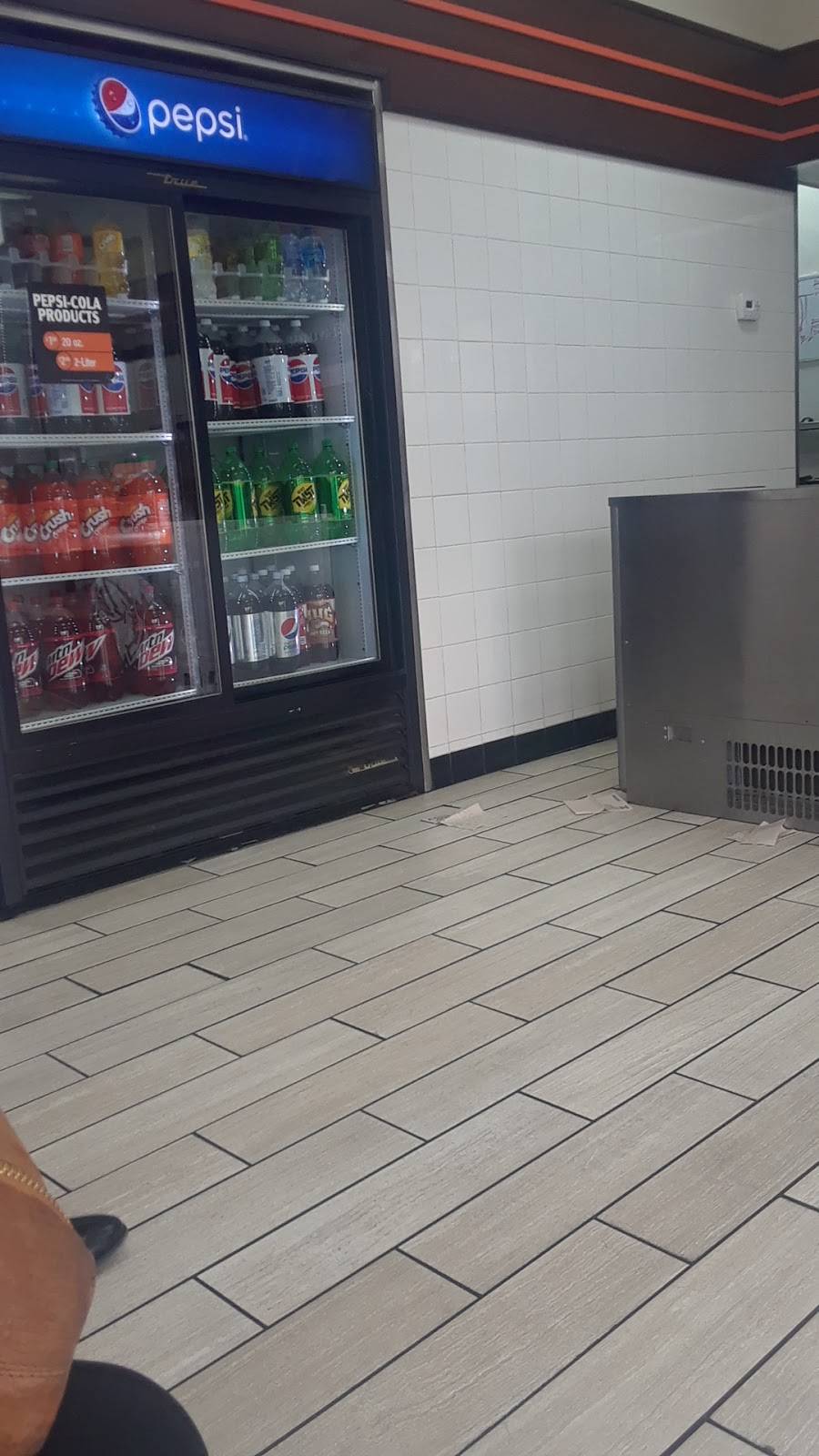 Little Caesars Pizza | meal takeaway | 401 N Arizona Ave, Chandler, AZ 85225, USA | 4808149080 OR +1 480-814-9080