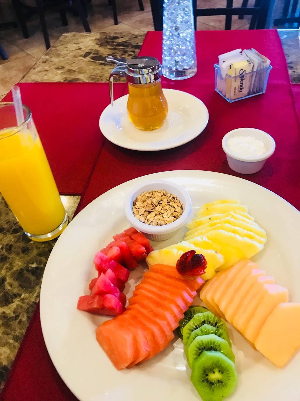 El Mezquite Restaurante | restaurant | Benito Juárez 1450 El, Encanto Sur, 21440 Tecate, B.C., Mexico | 016655213066 OR +52 665 521 3066