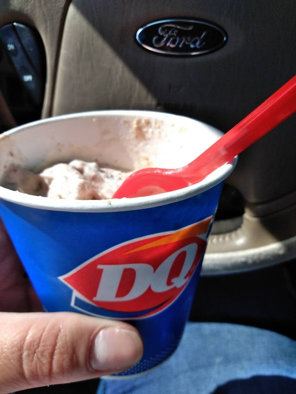 DQ Grill & Chill Restaurant | restaurant | 700 S Carpenter Ave, Kingsford, MI 49802, USA | 9067742602 OR +1 906-774-2602