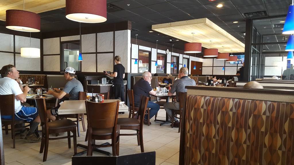 Red Olive Restaurant - Ferndale | restaurant | 750 W Nine Mile Rd, Ferndale, MI 48220, USA | 2489653935 OR +1 248-965-3935