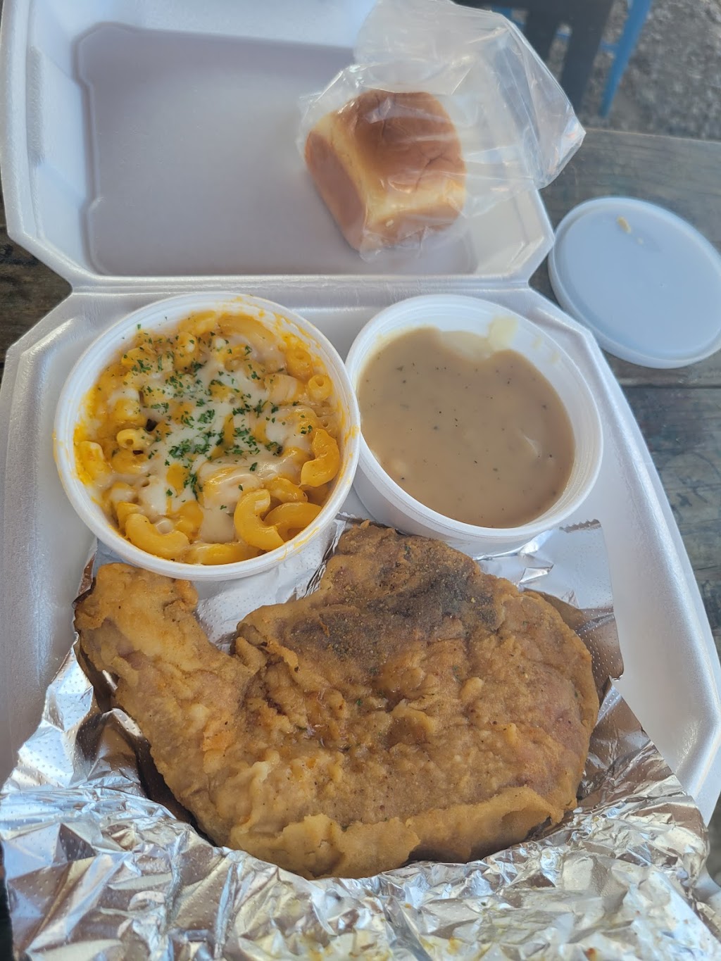 Mama Vees Southern Homestyle Cuisine | restaurant | 420 Malvern Ave, Hot Springs, AR 71901, USA | 5016122211 OR +1 501-612-2211