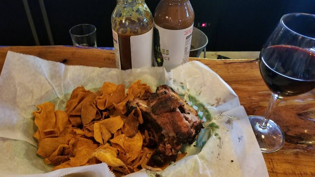 The Tap Room | restaurant | 962 E Jefferson St, Brooksville, FL 34601, USA | 3527972719 OR +1 352-797-2719